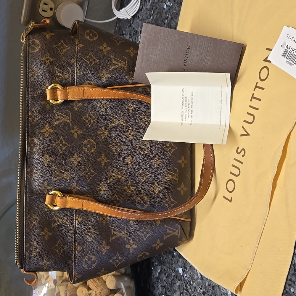 Louis Vuitton Totally PM